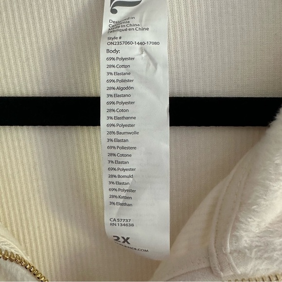 Size 2X Fabletics Cozy Cord Zip Fuzzy Onesie - Picture 11 of 11